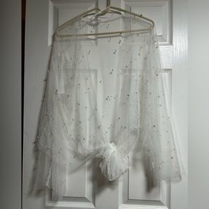 NWOT GeeGee Pearl wrap perfect for bridal Large